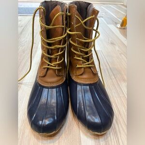 Lands End Womens Size 9.5B Duck Boots Ankle Lace Up Brown Waterproof